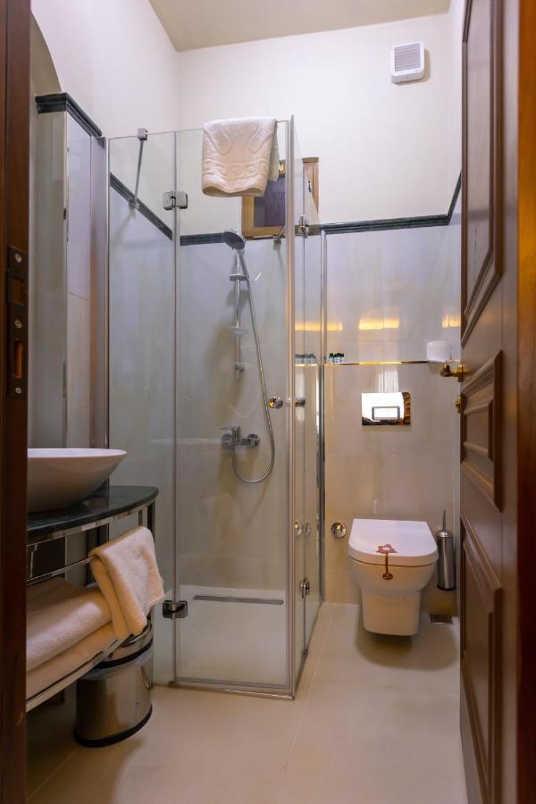 Sirin Han Hotel Old City Истанбул Екстериор снимка